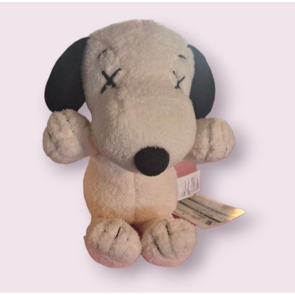 KAWS x Uniqlo x Peanuts Snoopy plush small
